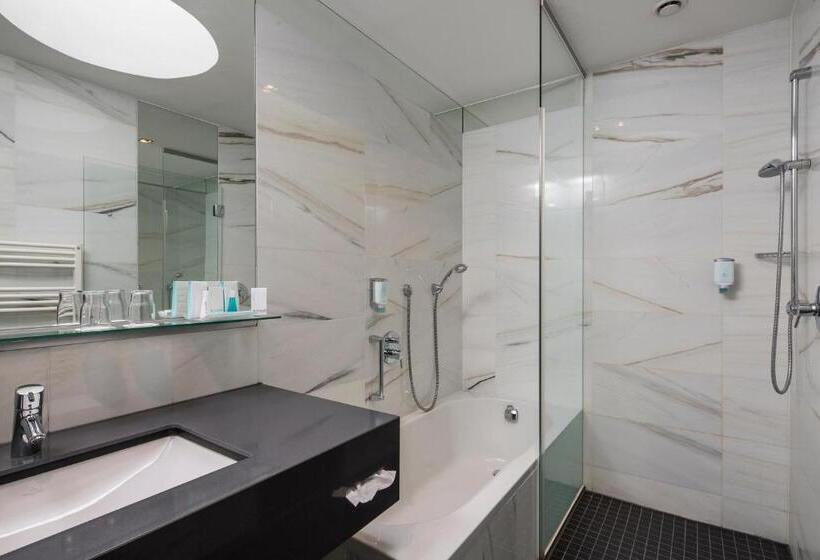 Suite with Terrace, Austria Trend Hotel Congress Innsbruck