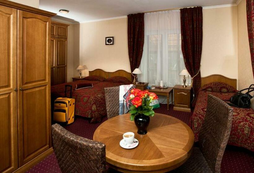 اتاق استاندارد سه نفره, Boutique Hotel Monte Kristo