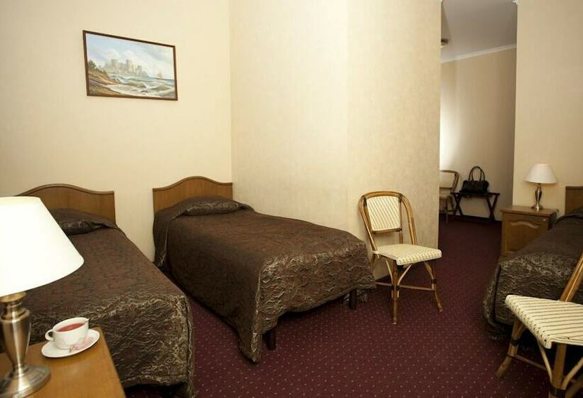 اتاق استاندارد سه نفره, Boutique Hotel Monte Kristo