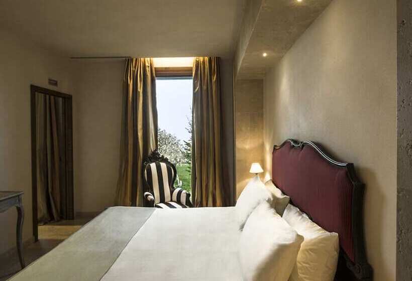 Suite with Views, Castello Di Velona  The Leading S Of The World