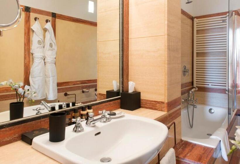 Suite with Terrace, Castello Di Velona Resort, Thermal Spa & Winery