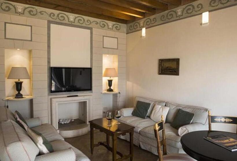 Suite with Terrace, Castello Di Velona Resort, Thermal Spa & Winery