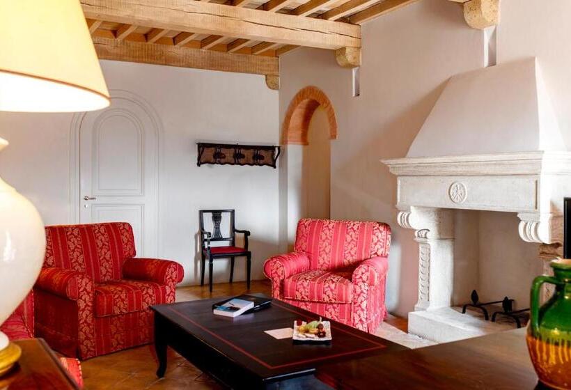 سوئیت 2 خوابه, Castello Di Velona Resort, Thermal Spa & Winery
