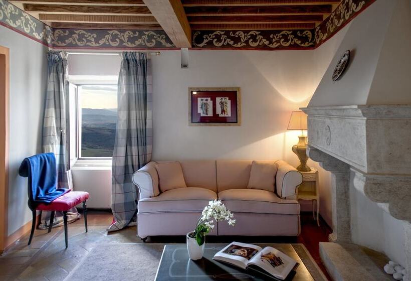 سوئیت جونیور کلاسیک, Castello Di Velona Resort, Thermal Spa & Winery