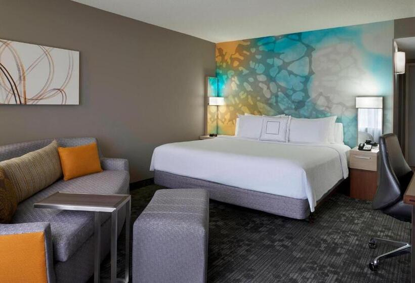 غرفة قياسية سرير كينج, Courtyard By Marriott Toronto Airport