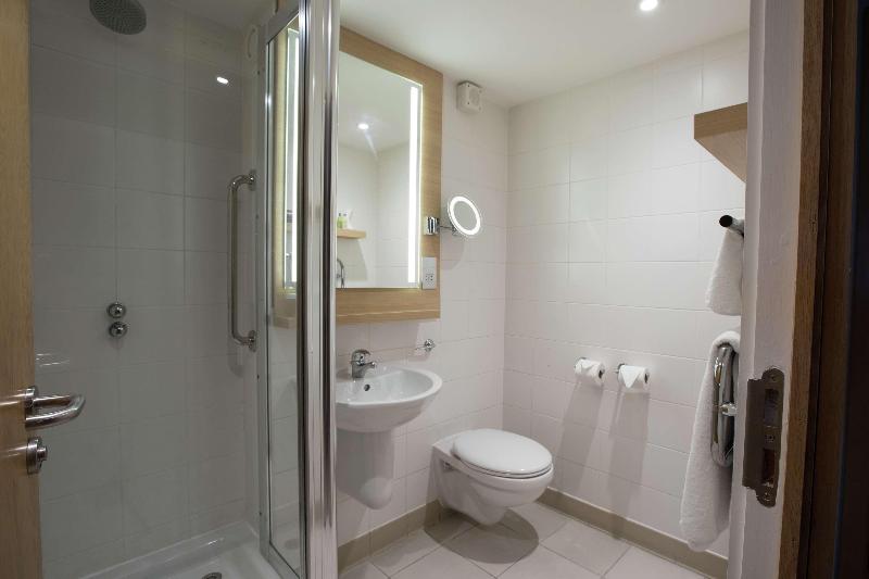 חדר סטנדרט עם מיטת קינג, Doubletree By Hilton Coventry Building Society Arena