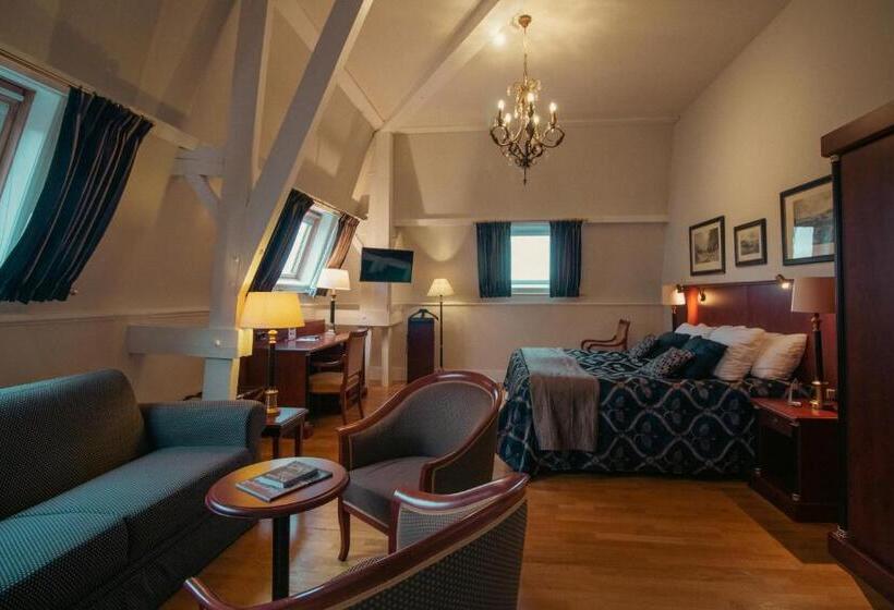سوییت جونیور, Grand Hotel En Résidence De Draak