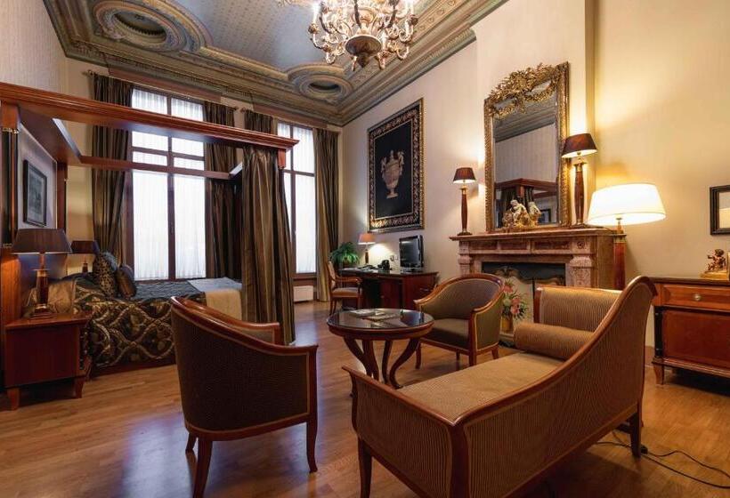 سوییت سوپریور, Grand Hotel En Résidence De Draak