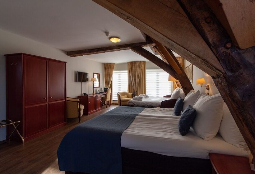 سوییت جونیور, Grand Hotel En Résidence De Draak