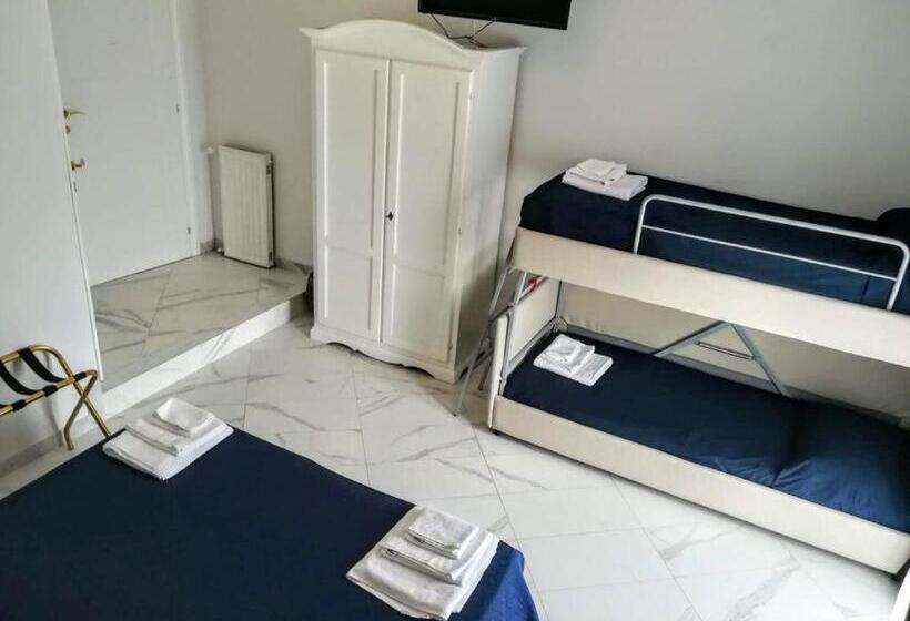 اتاق لوکس چهار تخته, Colosseo Rooms Imperial Rome