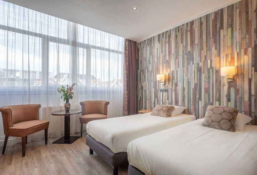 اتاق استاندارد چهار تخته, Milano