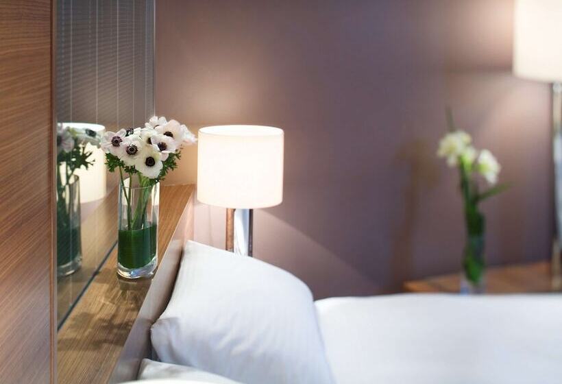 اتاق پرمیوم, Mövenpick Hotel Hamburg
