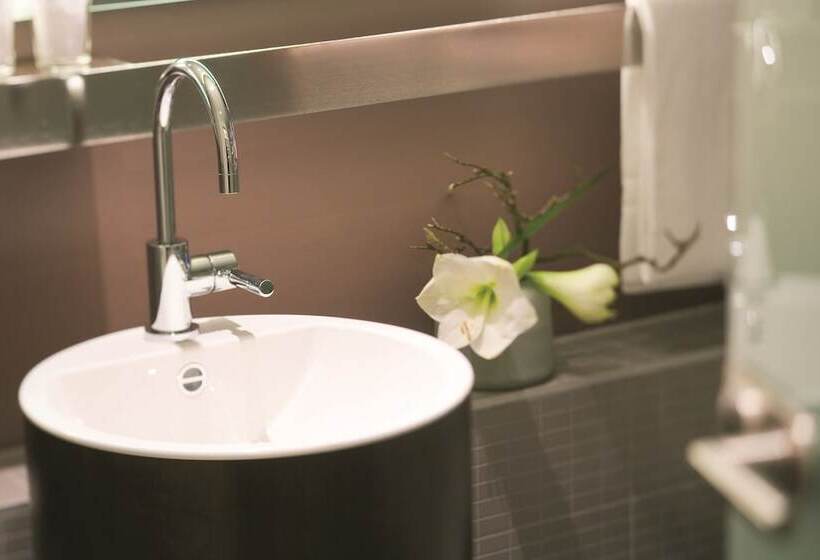 اتاق سوپریور, Mövenpick Hotel Hamburg