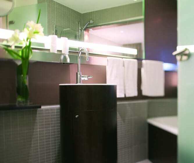 اتاق سوپریور, Mövenpick Hotel Hamburg