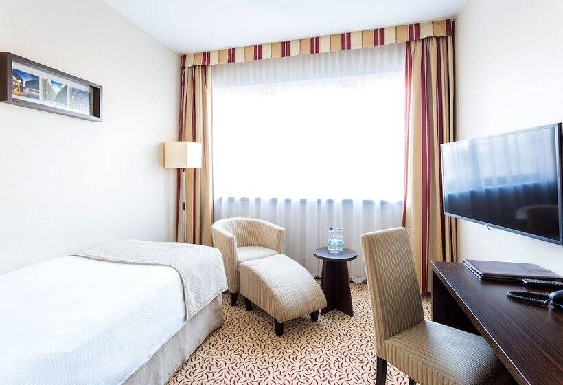 标准单人间, Qubus Hotel łódź