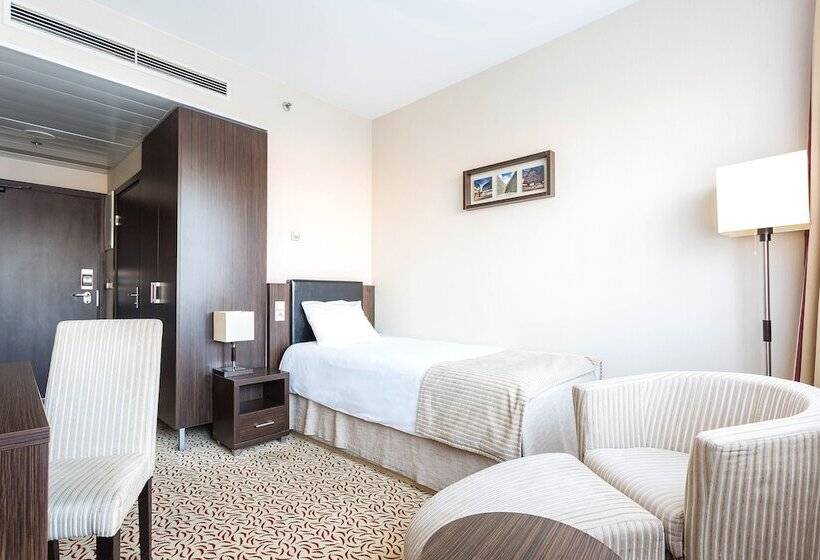 标准单人间, Qubus Hotel łódź