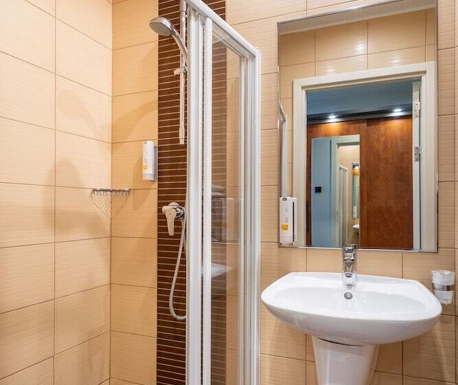 اتاق استاندارد, Qubus Hotel Zielona Góra
