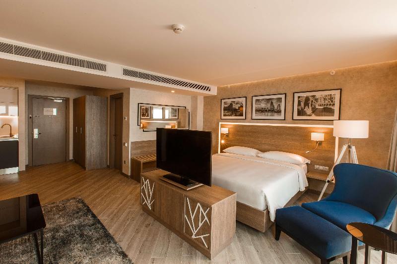 استودیوی استاندارد با چشم‌انداز دریا, Radisson Hotel Baku