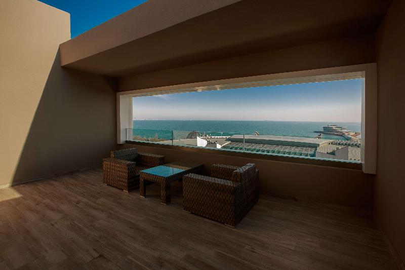 استودیوی استاندارد با چشم‌انداز دریا, Radisson Hotel Baku