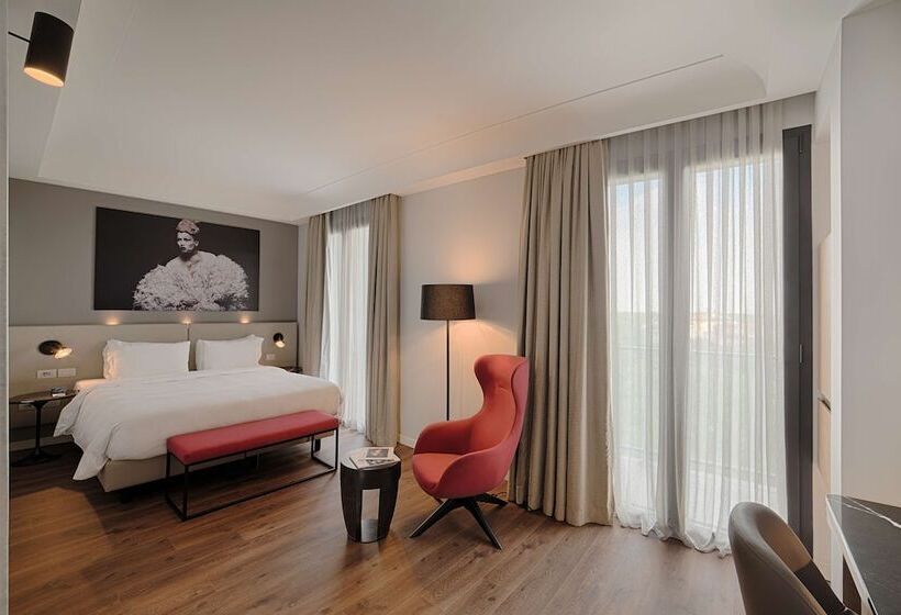 Habitación Superior, Radisson Blu  Milan