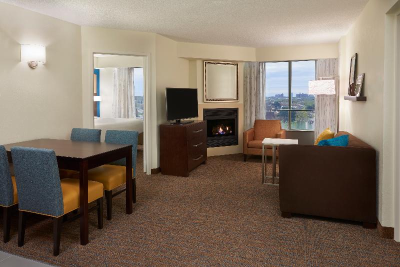 سوئیت 2 خوابه, Residence Inn By Marriott Toronto Airport