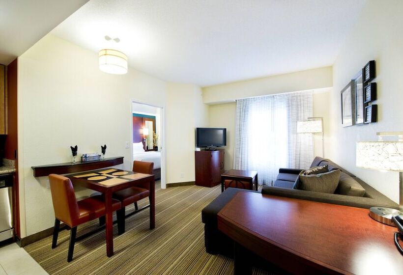 2 Bedroom Suite, Residence Inn By Marriott Toronto Vaughan