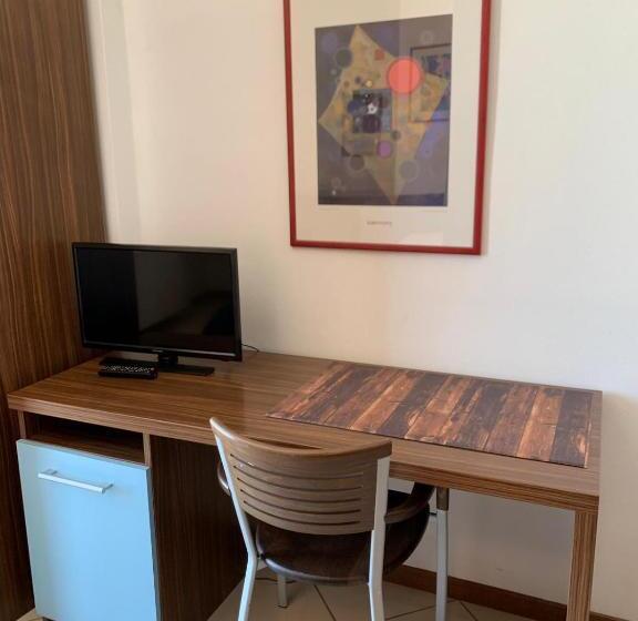 اتاق یک تخته با تراس, & Residence La Sibilla Cusiana