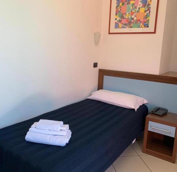 اتاق یک تخته با تراس, & Residence La Sibilla Cusiana
