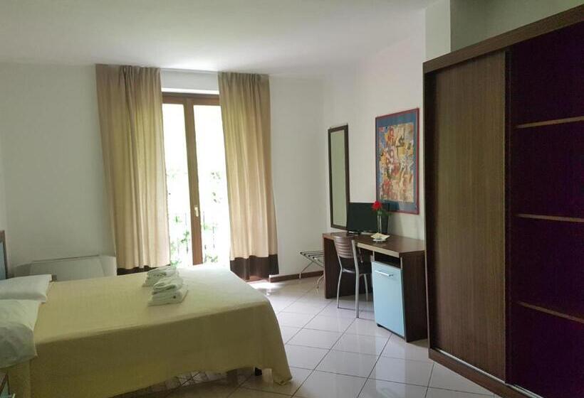 اتاق اکونومی, & Residence La Sibilla Cusiana