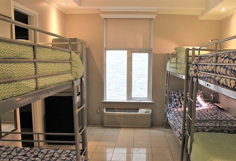 تختخواب در اتاق مشترک, Samesun Montreal Hotel & Hostel