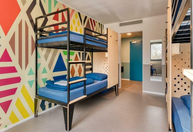 Habitació Quàdruple Estàndard, Stayokay Hostel Maastricht