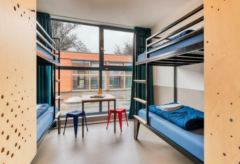 Habitació Quàdruple Estàndard, Stayokay Hostel Maastricht