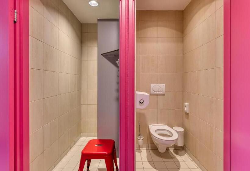 اتاق خانوادگی, Stayokay Hostel Maastricht