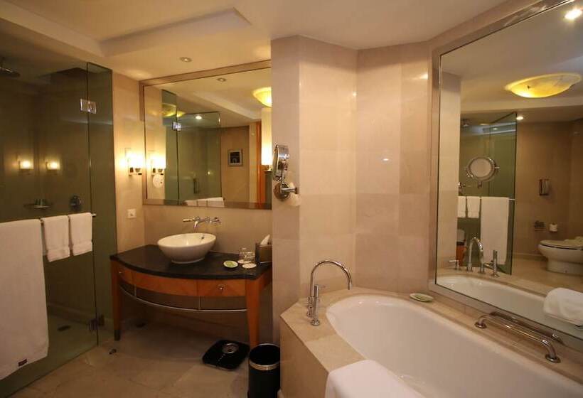 اتاق اجرایی, The Westin Dhaka