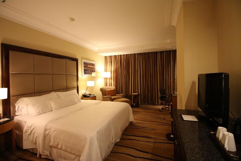 quarto Deluxe Cama King Vista Cidade, The Westin Dhaka