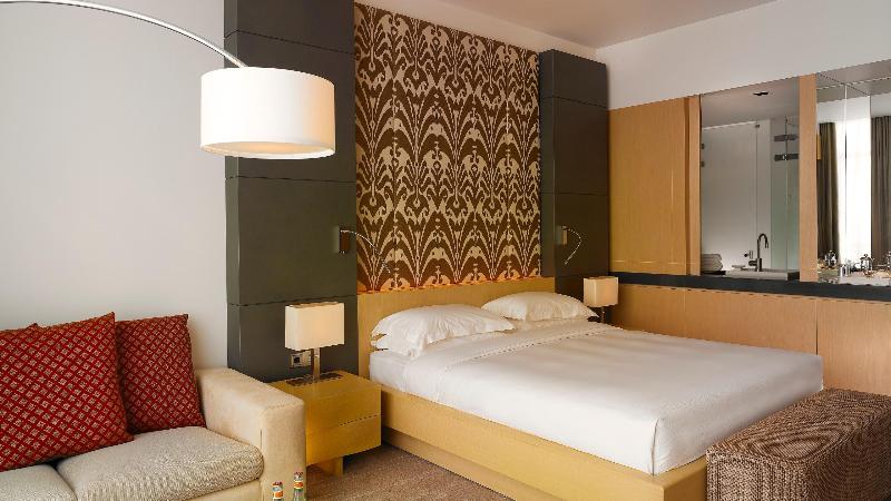 اتاق اجرایی, The Westin Dhaka