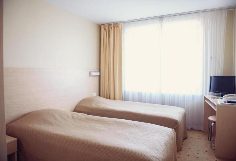 اتاق استاندارد, Park Hotel Latgola