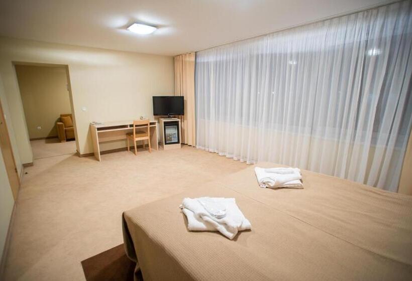 سوییت, Park Hotel Latgola