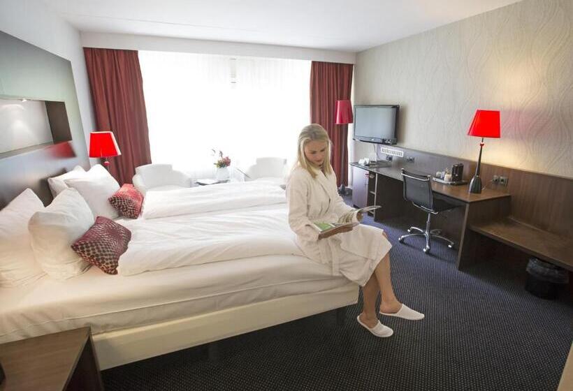 Deluxe Værelse, Van Der Valk Hotel Assen