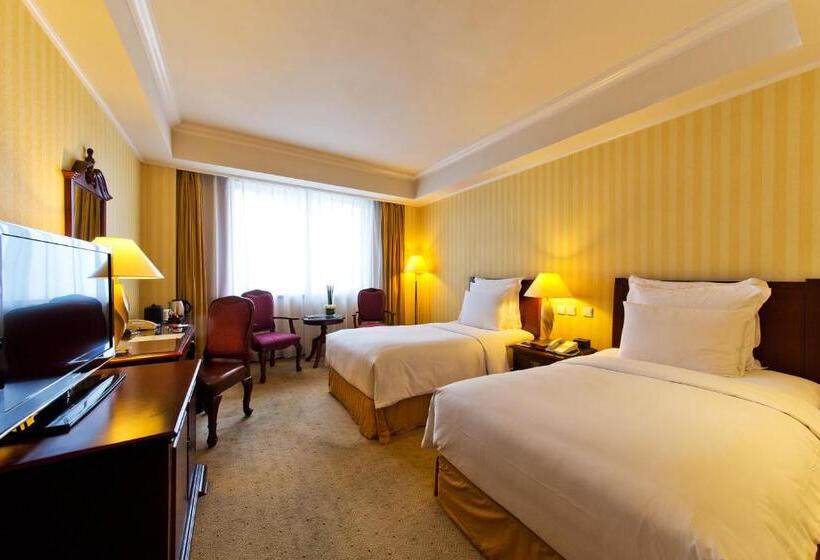 Deluxe Room King Size Bed, Clarion Hotel Tianjin