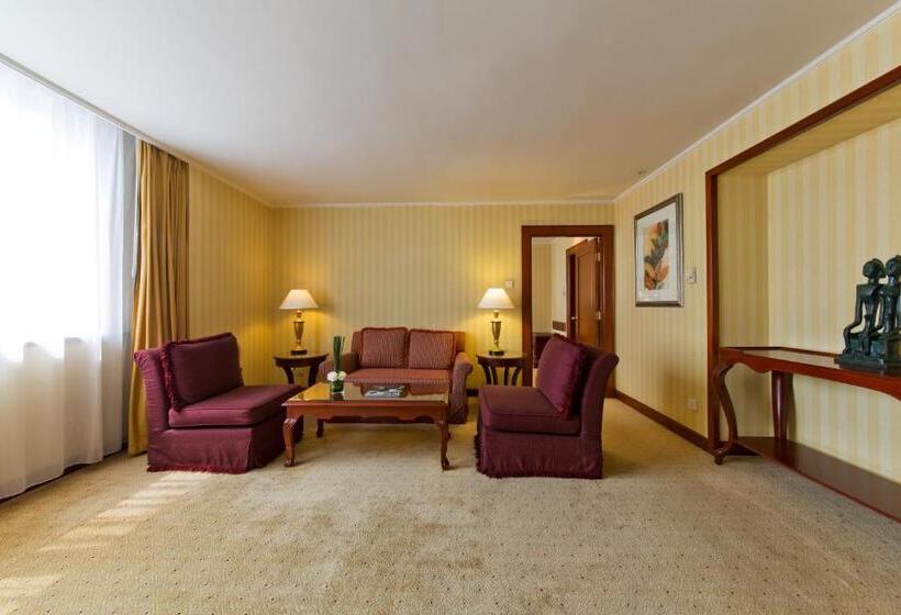سوییت سوپریور, Clarion Tianjin