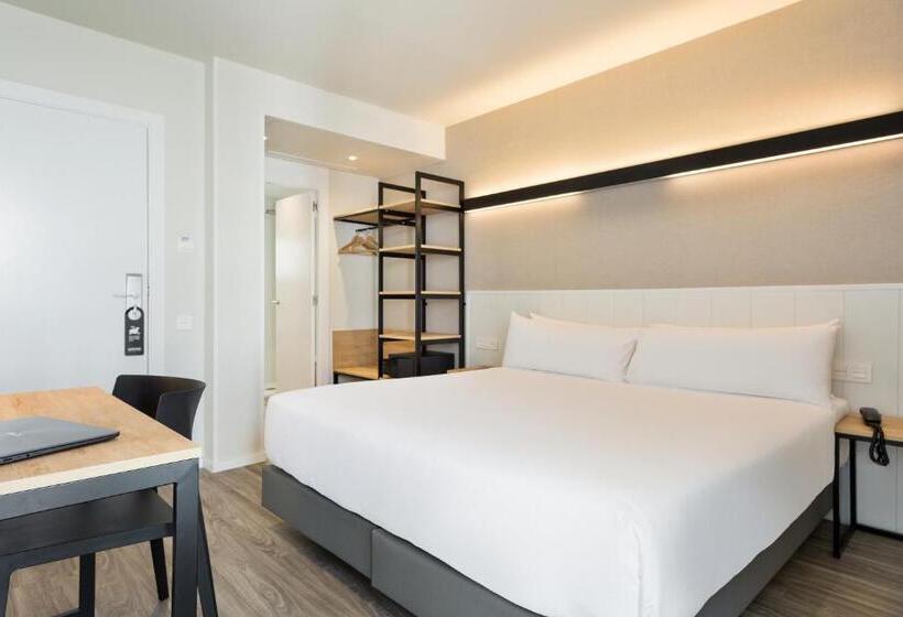 Superior Room, Acta Bcn 40