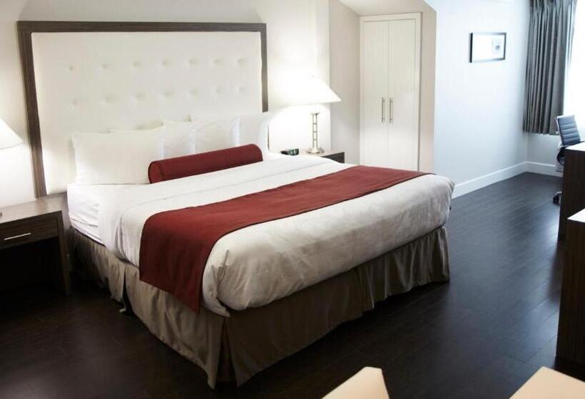 מיטת קינג בסוויטה, Admiral Inn Mississauga