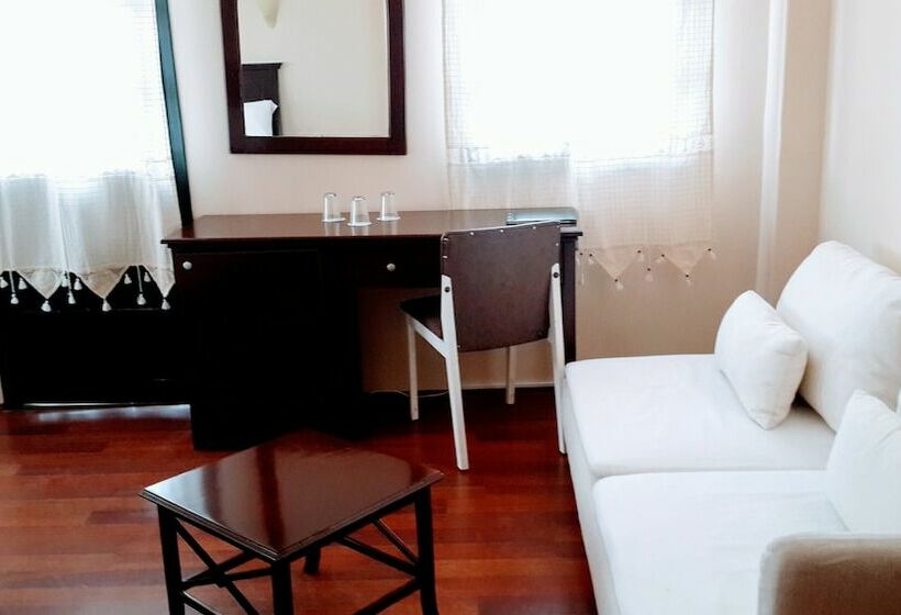 Quarto Economy, Altinsaray