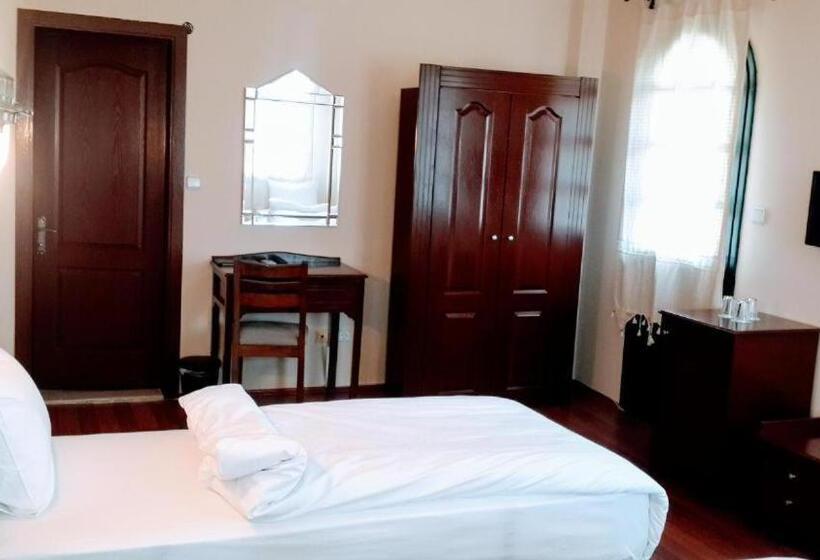 Quarto Economy, Altinsaray