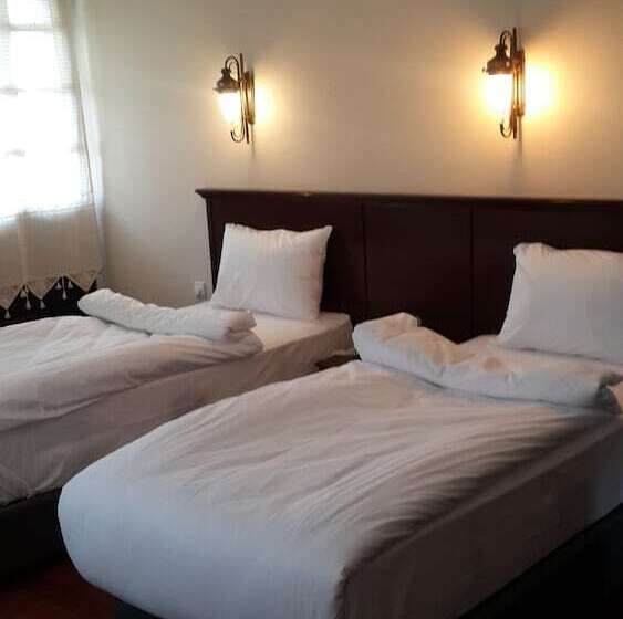 Quarto Economy, Altinsaray