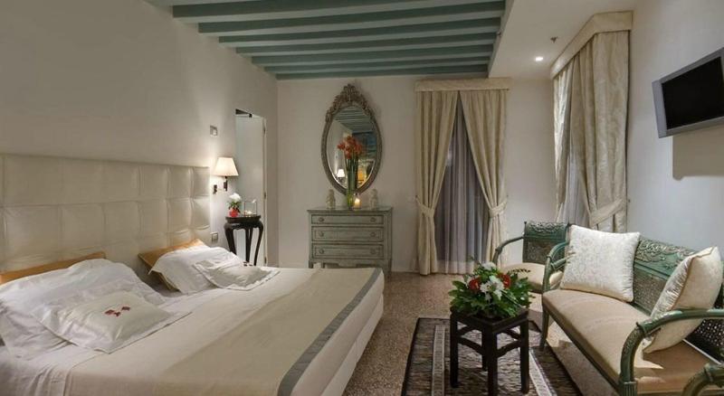 اتاق لوکس, Ca  Nigra Lagoon Resort