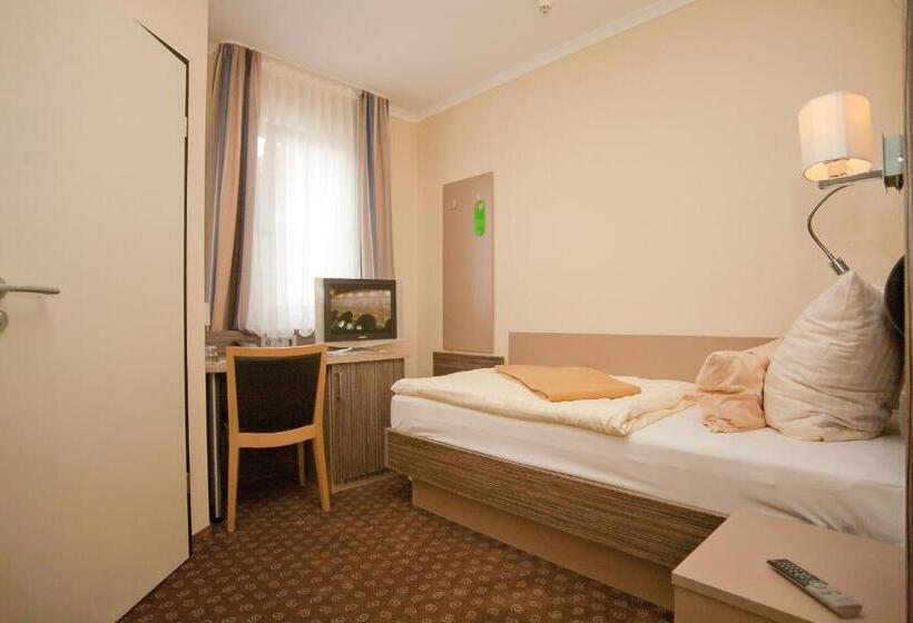 Standard Single Room, City