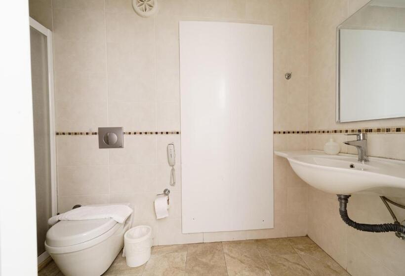 اتاق سوپریور, Costa Sariyaz Hotel Bodrum