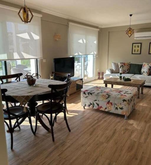 آپارتمان 1 خوابه با تراس, Costa Sariyaz Hotel Bodrum